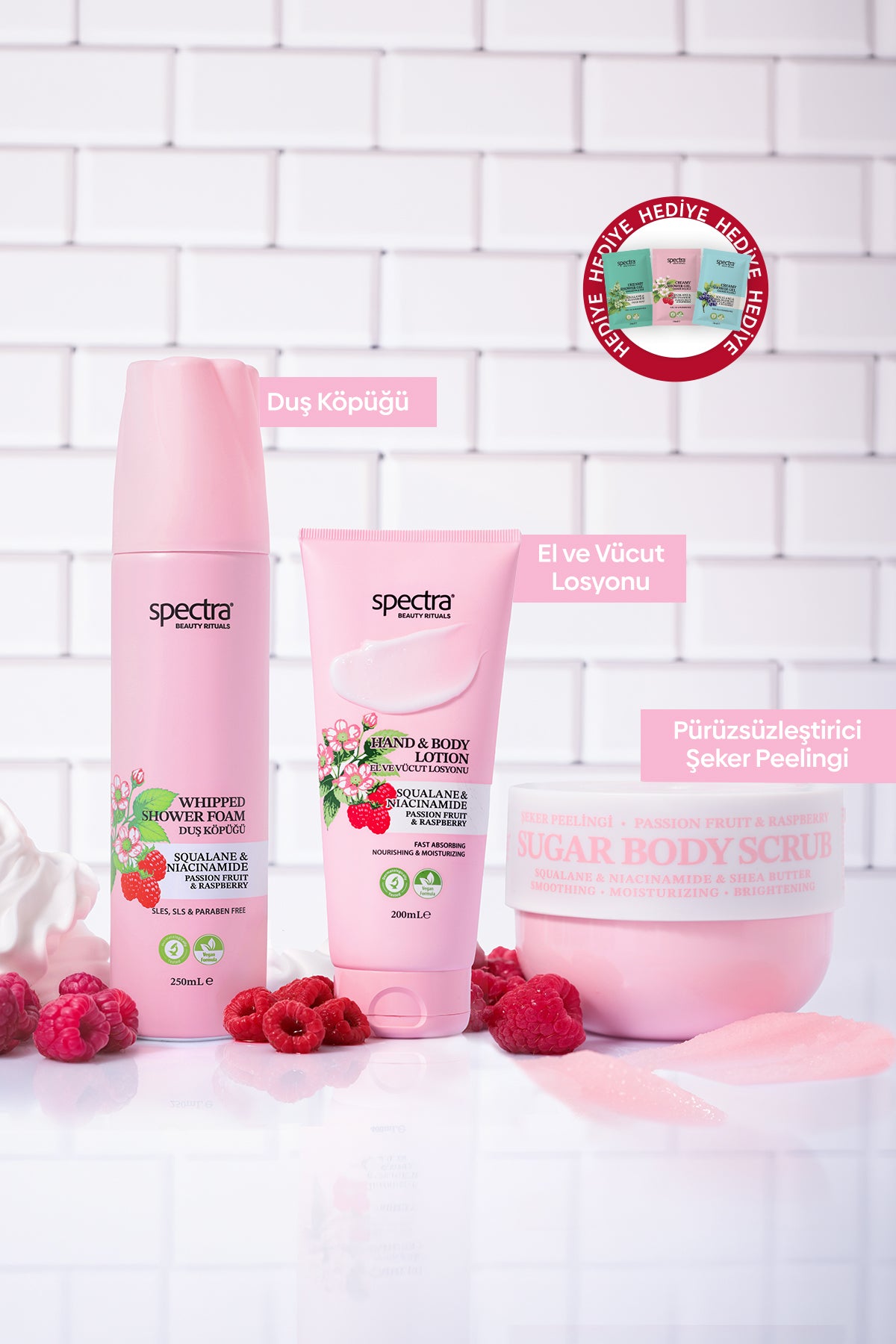 Raspberry&Passion Fruit 3'lü Bakım Seti - Duş Köpüğü & Vücut Losyonu & Şeker Peelingi