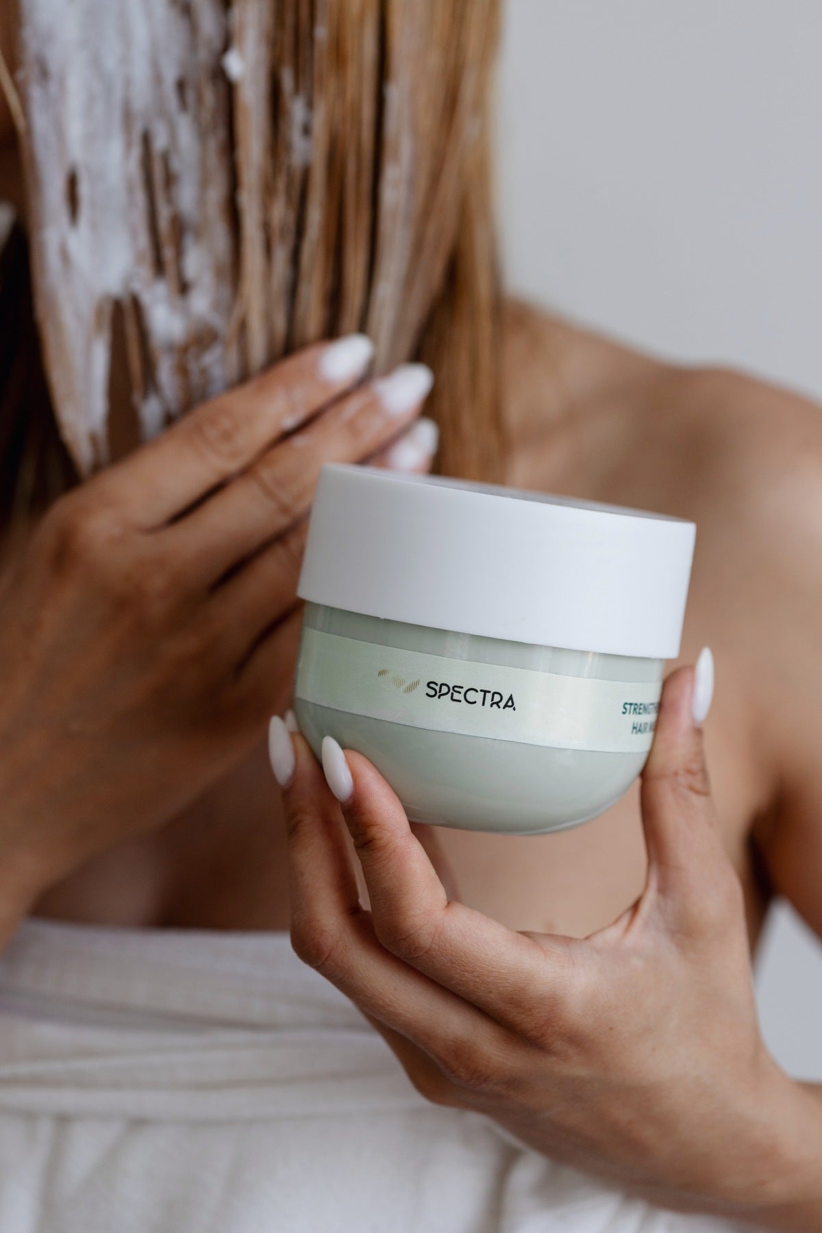 Besleyici ve Onarıcı Keçi Sütlü Saç Maskesi (Keratin + Keçi Sütü) - 300 ML