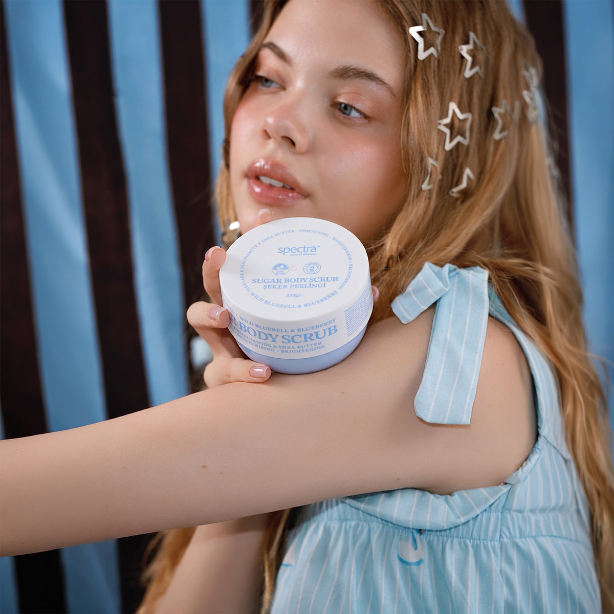Blueberry & Wild Bluebell Vegan Sugar Scrub, Smoothing Body Scrub 330 g