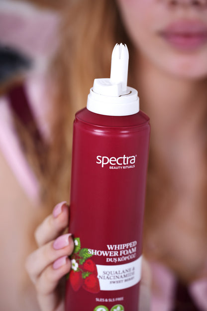 Sweet Berry Çilek Kokulu Duş Köpüğü (SLES, SLS & PARABEN FREE )  - 250 ML