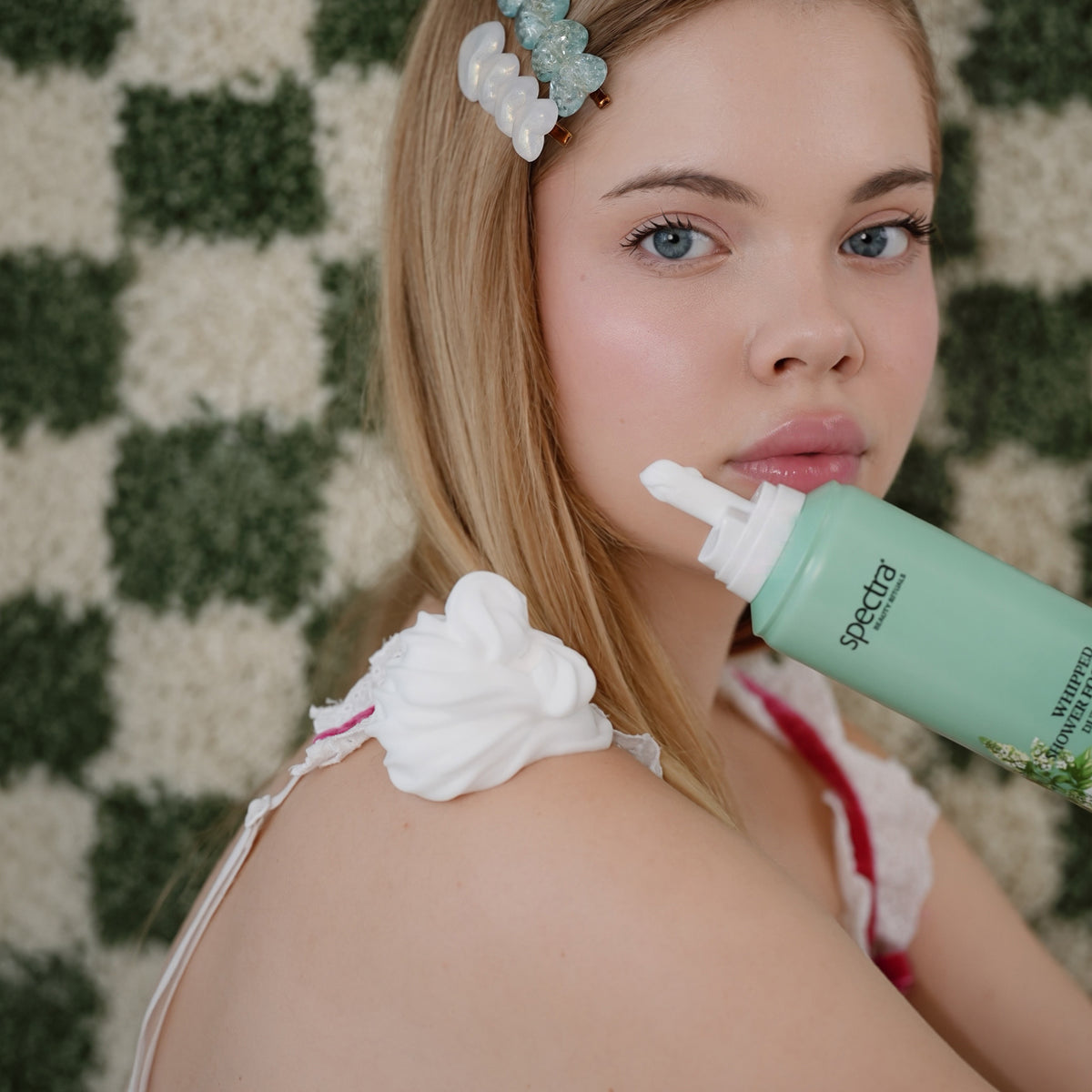 Fresh Mint Scented Vegan Whipped Shower Foam, Squalane & Niacinamide 250 ml