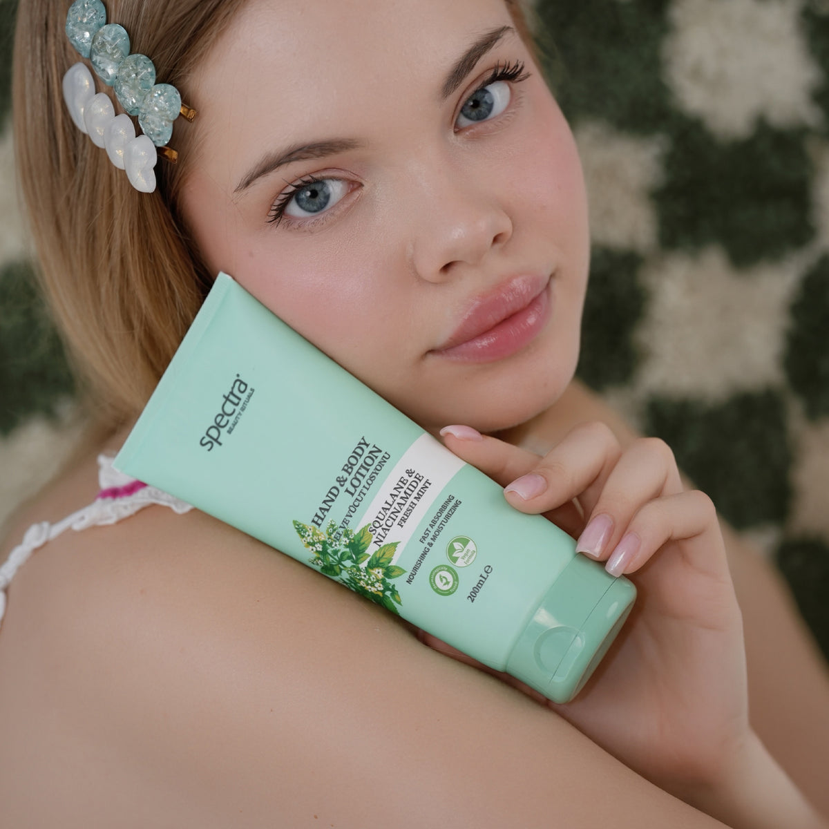 Fresh Mint Scented Vegan Hand & Body Lotion, Fast-Absorbing Moisturizer 200 ml